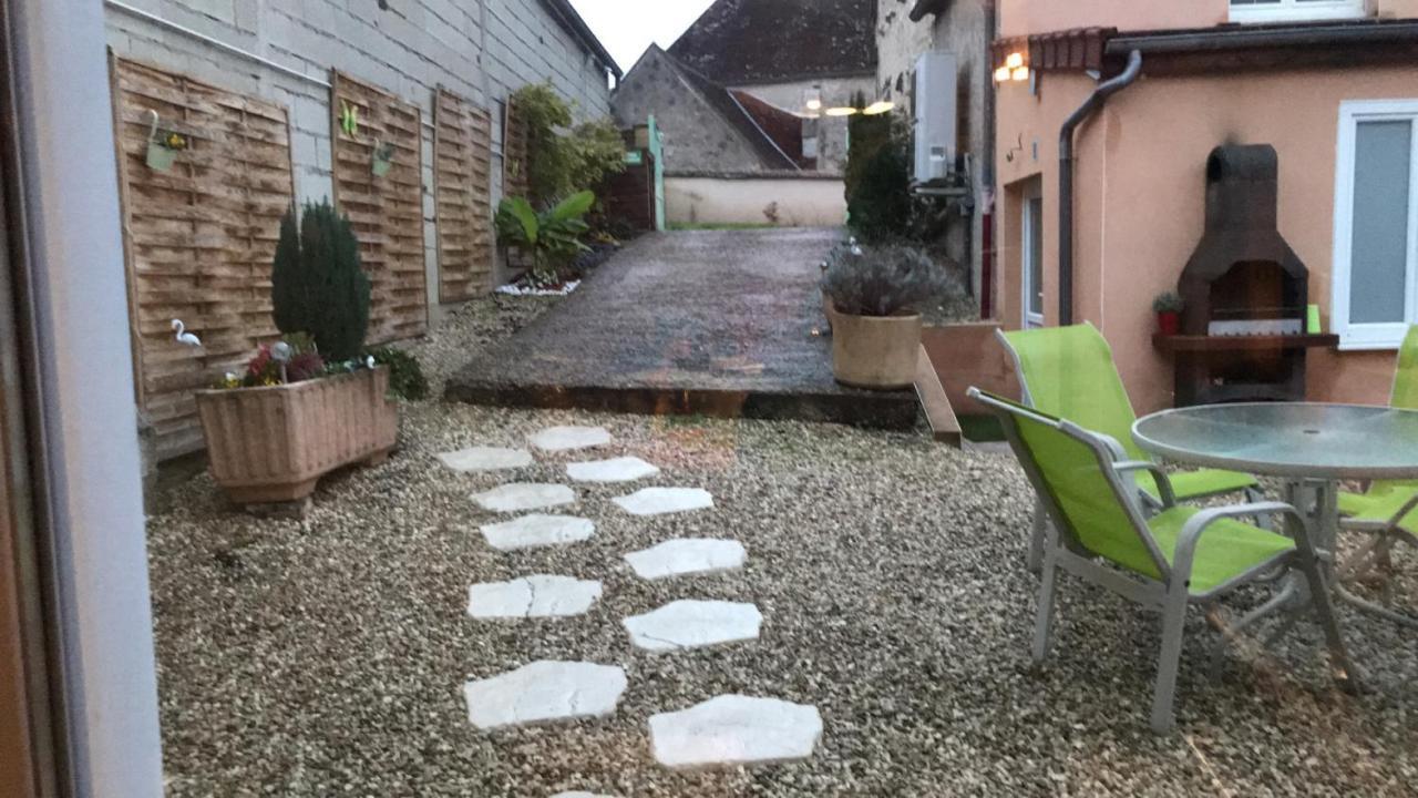 Villy  Loft L Atelier De Jacques Pres De Chablis 빌라 외부 사진